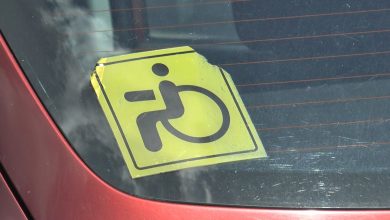Инспекторы ГАИ в Лиде проверили, кто оставляет машины на местах для инвалидов